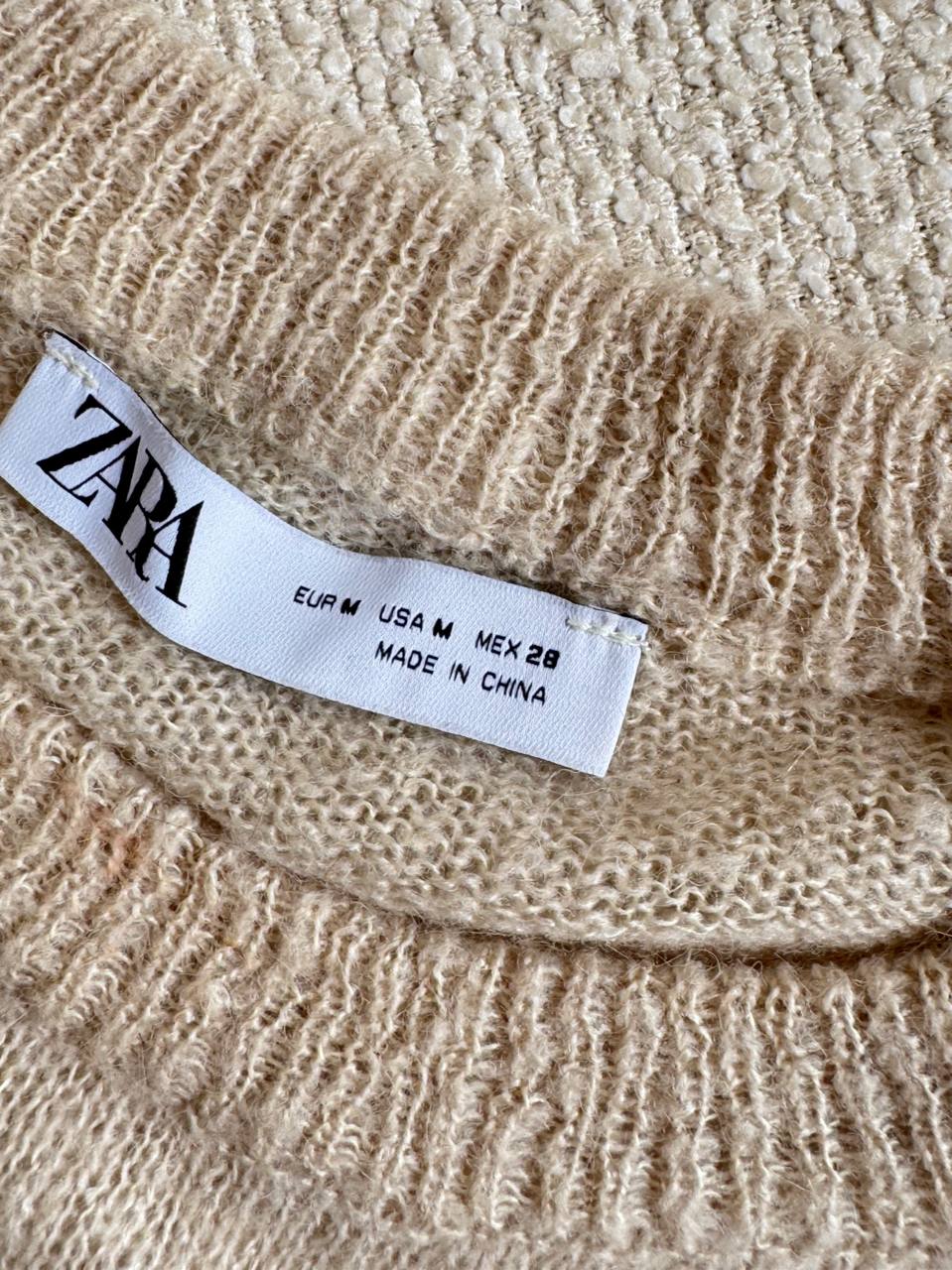 Бежевый свитер-паутинка Zara, размер M