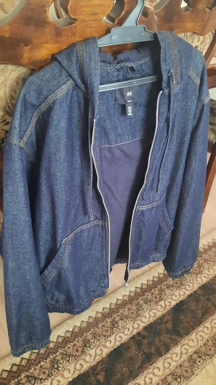 Джинсовая куртка H&M, размер M