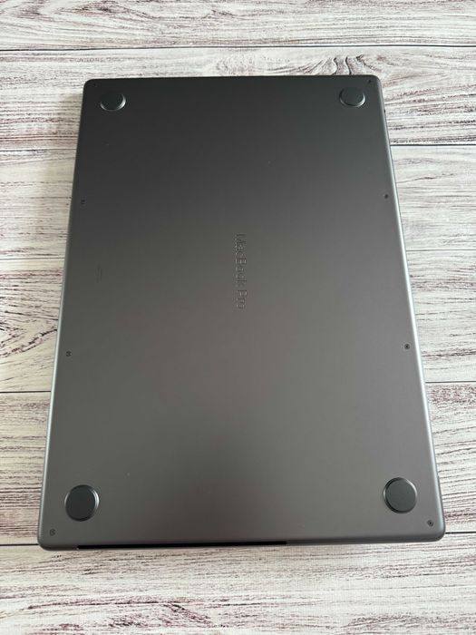 MacBook Pro 16" 2025 M5 Pro 24 ГБ / 1 ТБ SSD