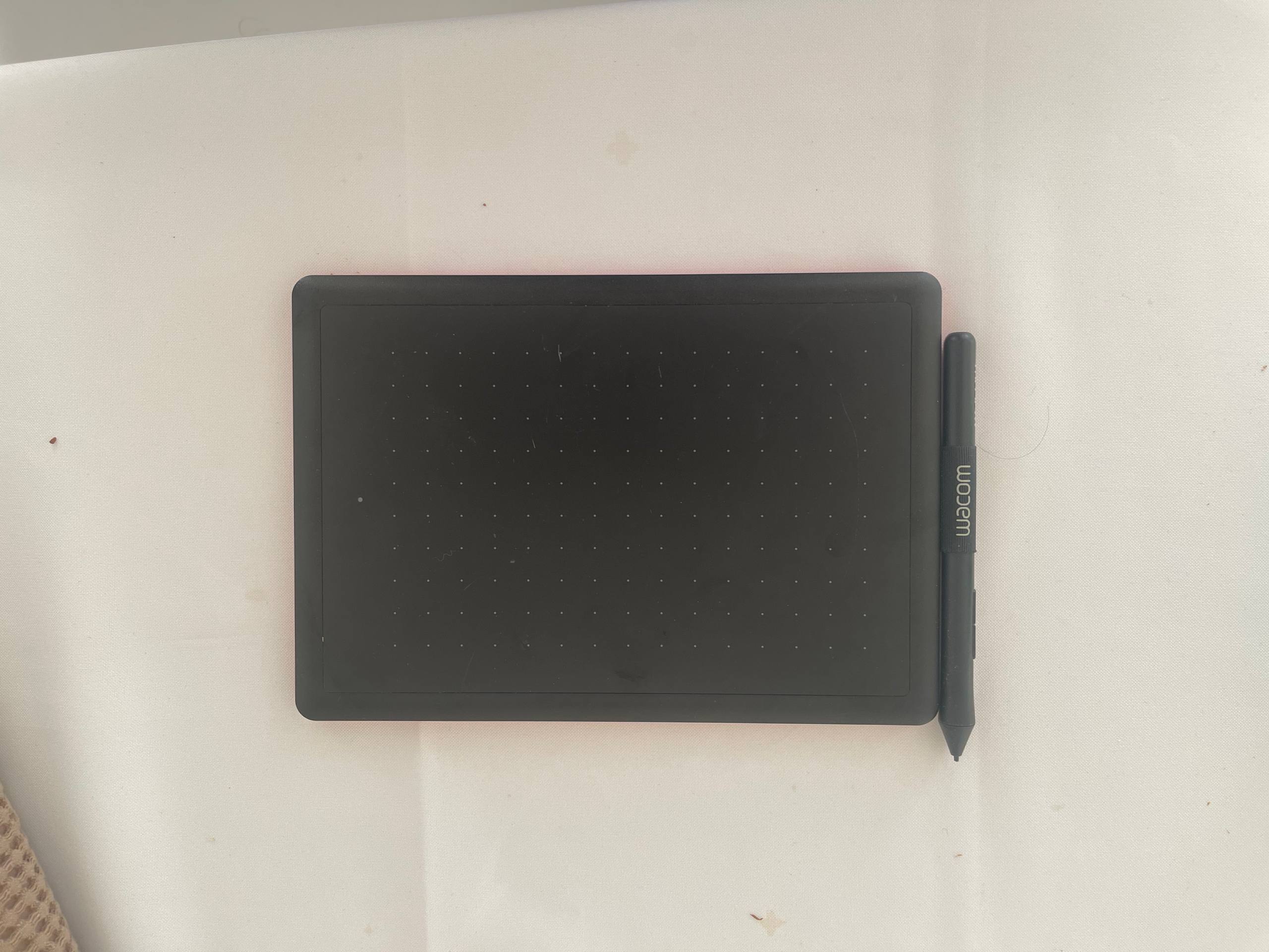 Графический планшет Wacom One
