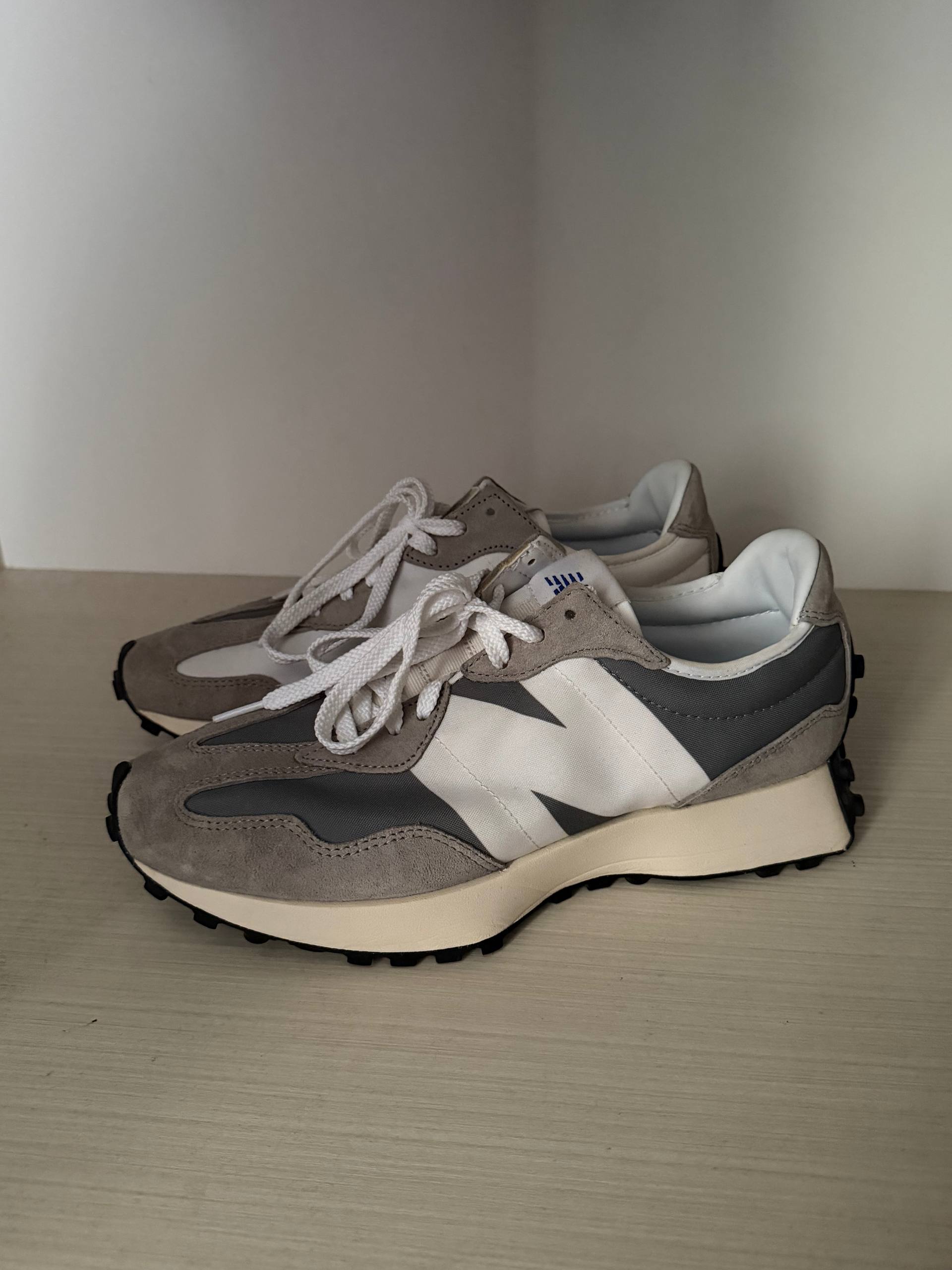New Balance 327 кроссовки, 43 размер