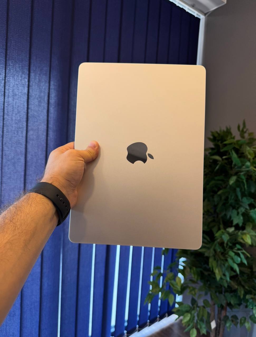 MacBook Air M3 Starlight 8GB 500GB