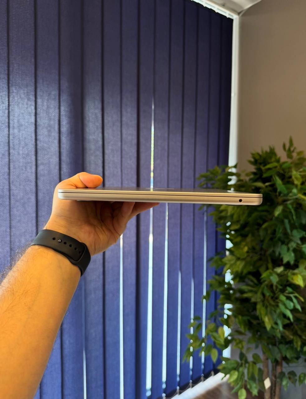 MacBook Air M3 Starlight 8GB 500GB