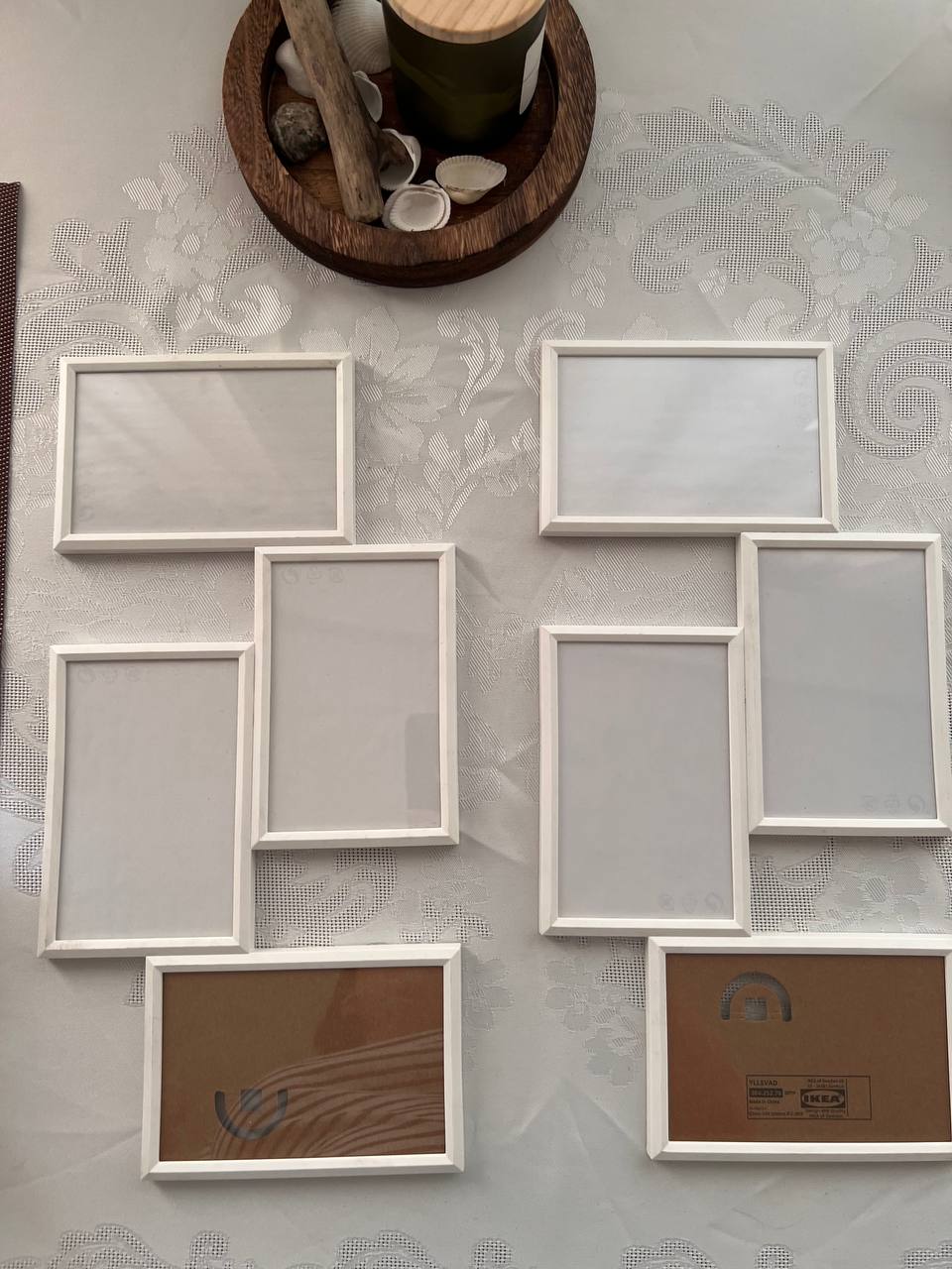 Две рамки IKEA для фото (по 4 фото в каждой)