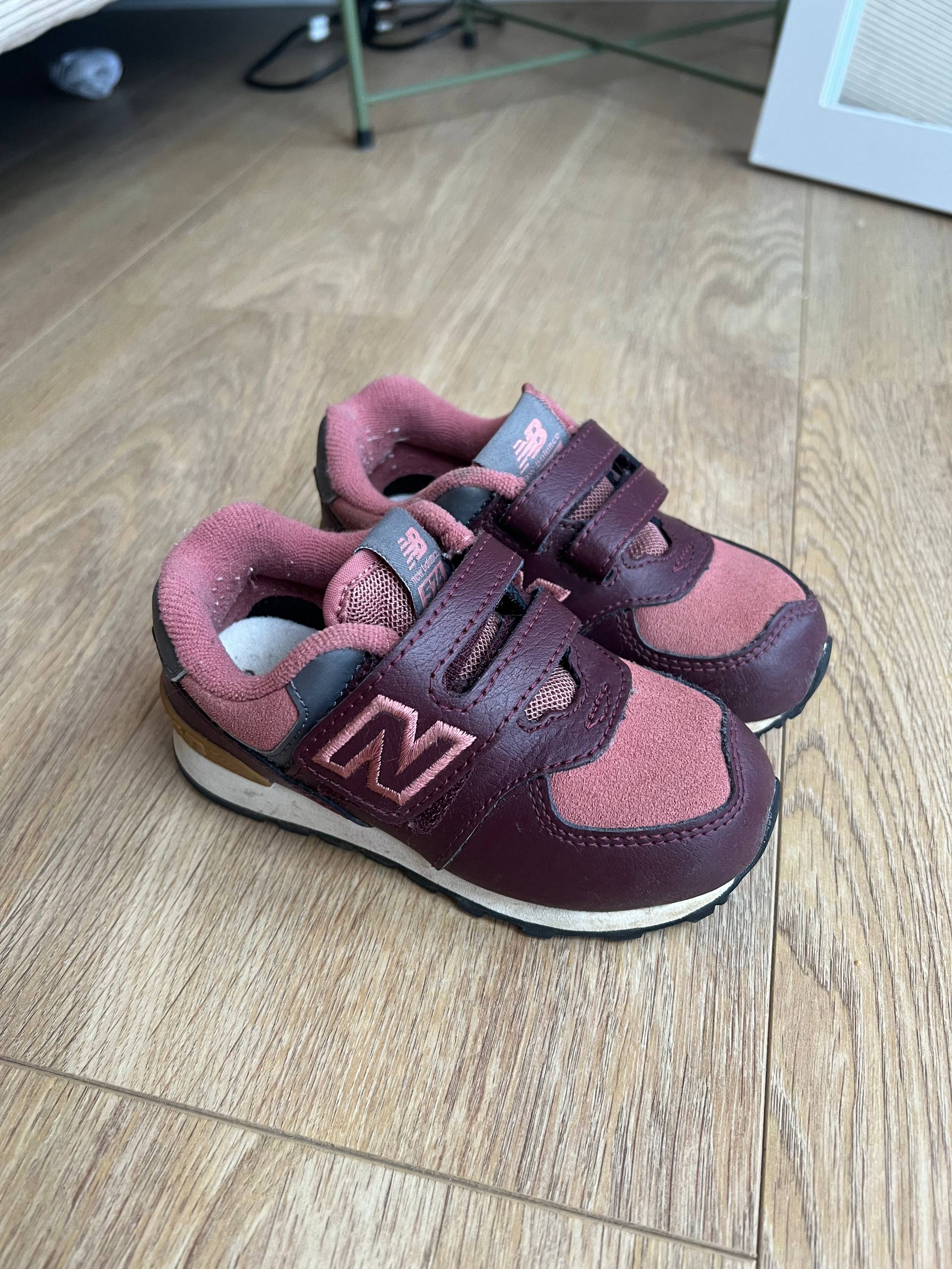 Кроссовки New Balance 574 детские, размер EU 25