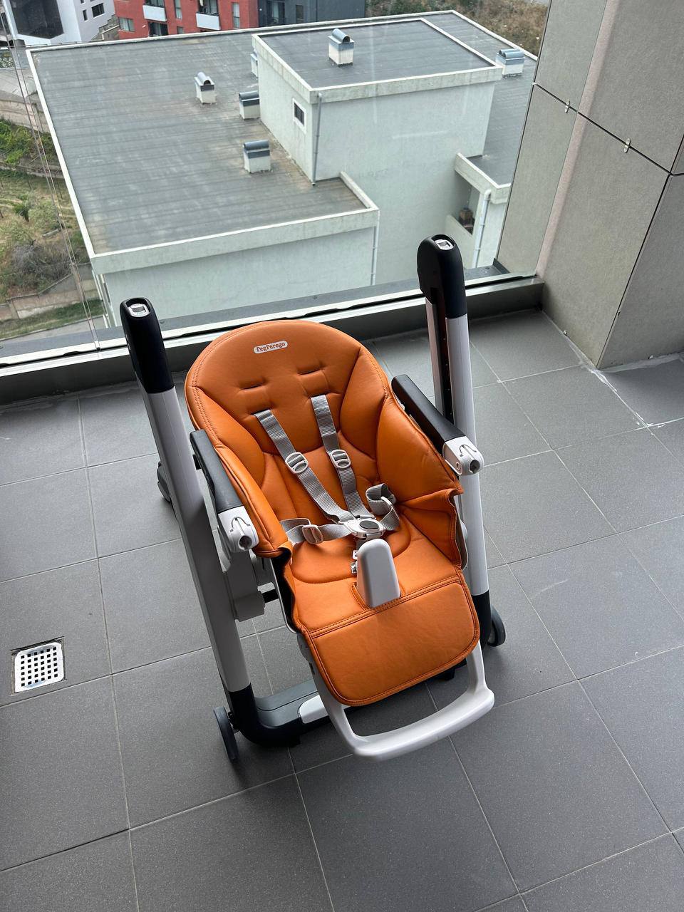 Детский стул-трансформер Peg Perego Siesta Follow Me