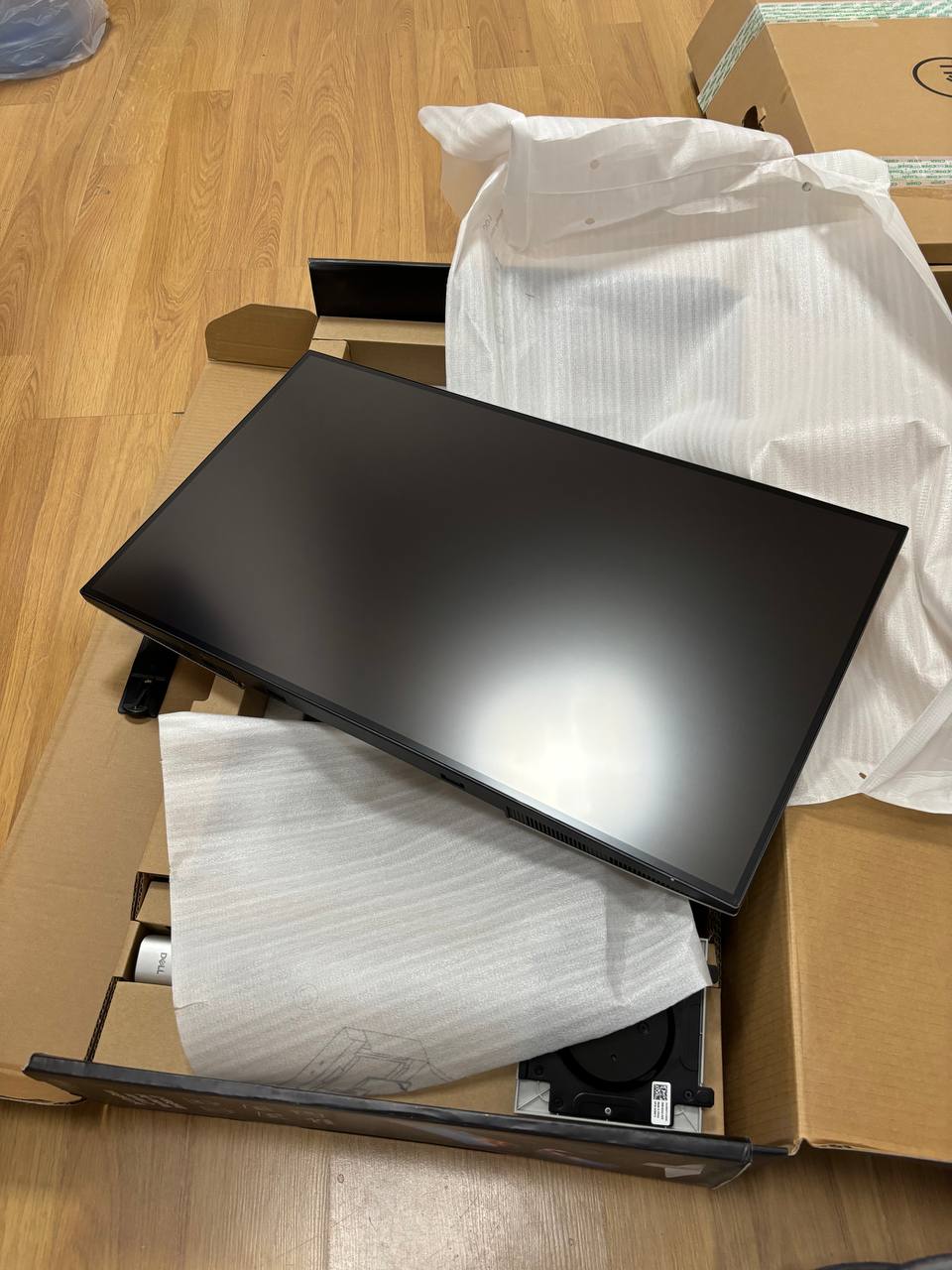 Монитор Dell 27" новый