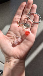 Серьги, бижутерия — любая пара 5 лари