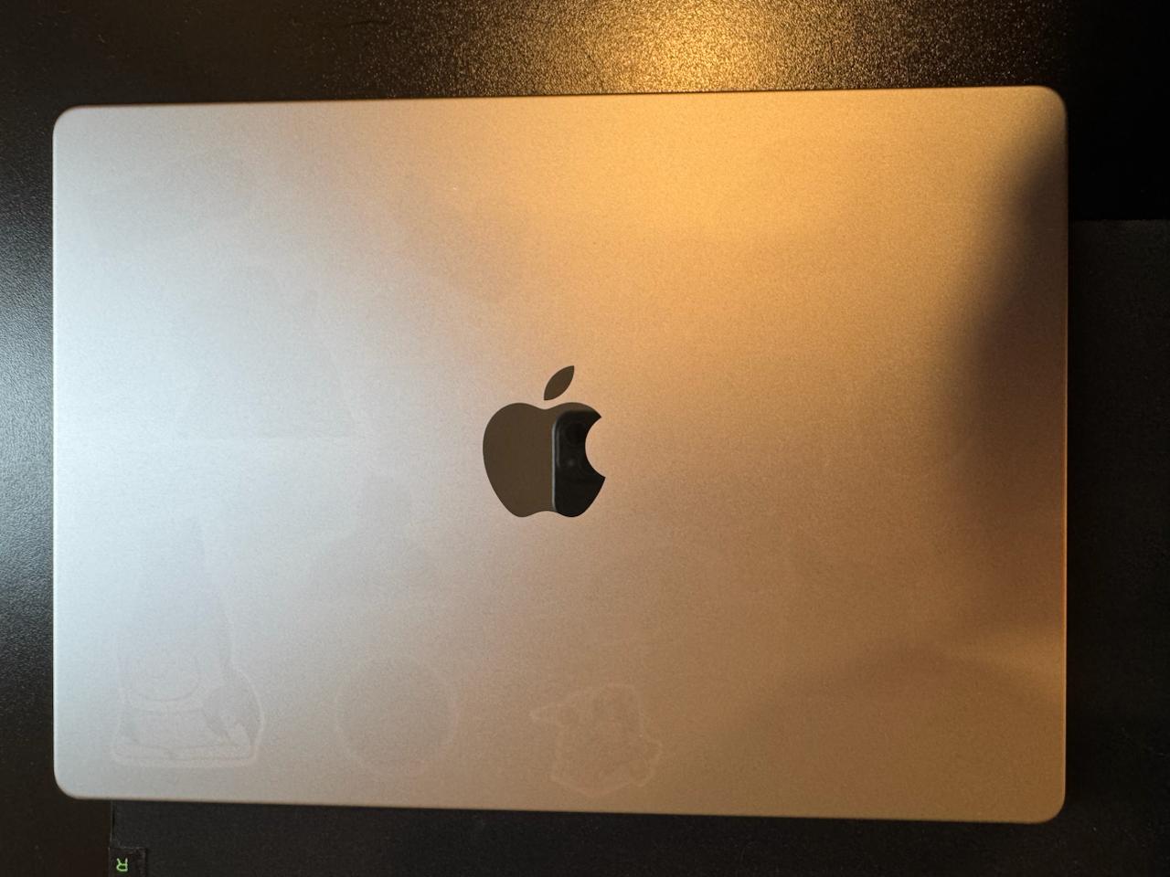 MacBook Pro 14 (2021)