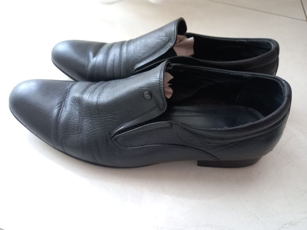 Мужские кожаные туфли 42 размер