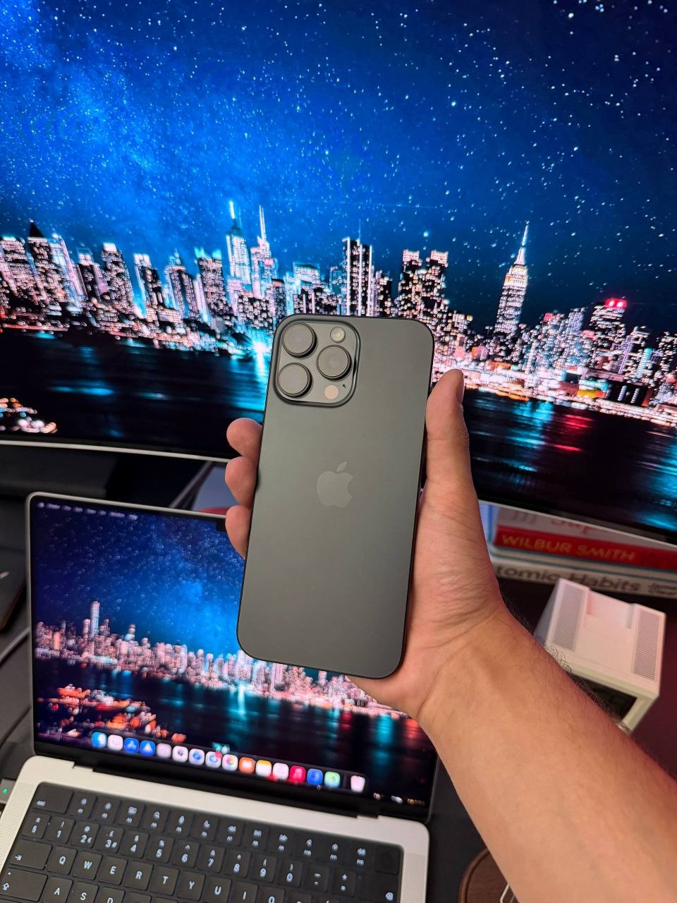 iPhone 16 Pro Max 256GB (Sim + eSIM)