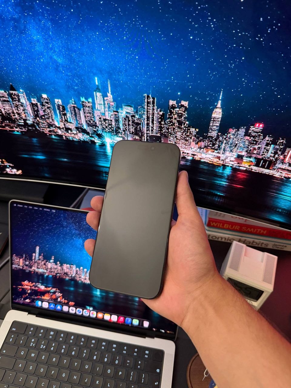 iPhone 16 Pro Max 256GB (Sim + eSIM)