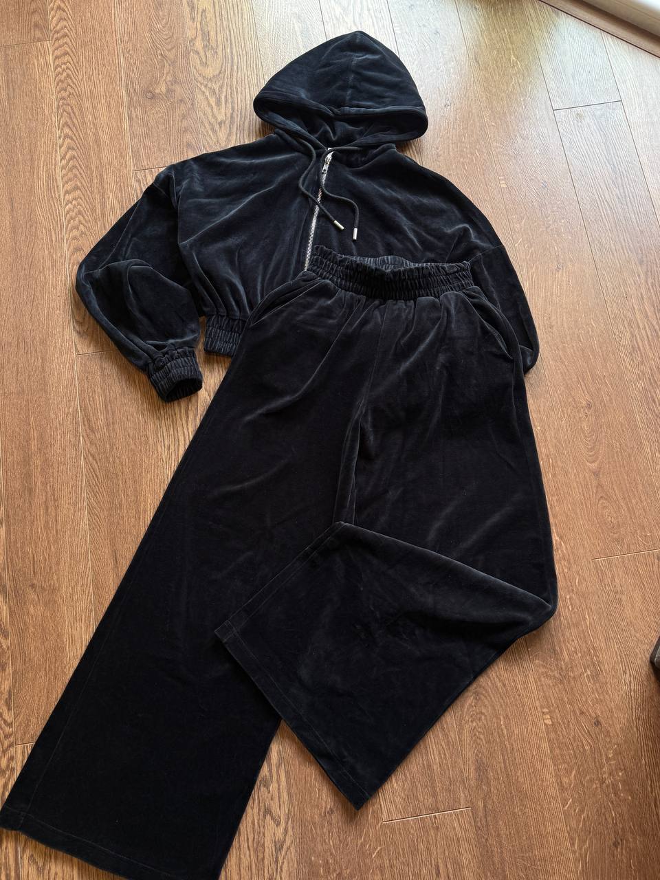 Женский велюровый костюм XS/S