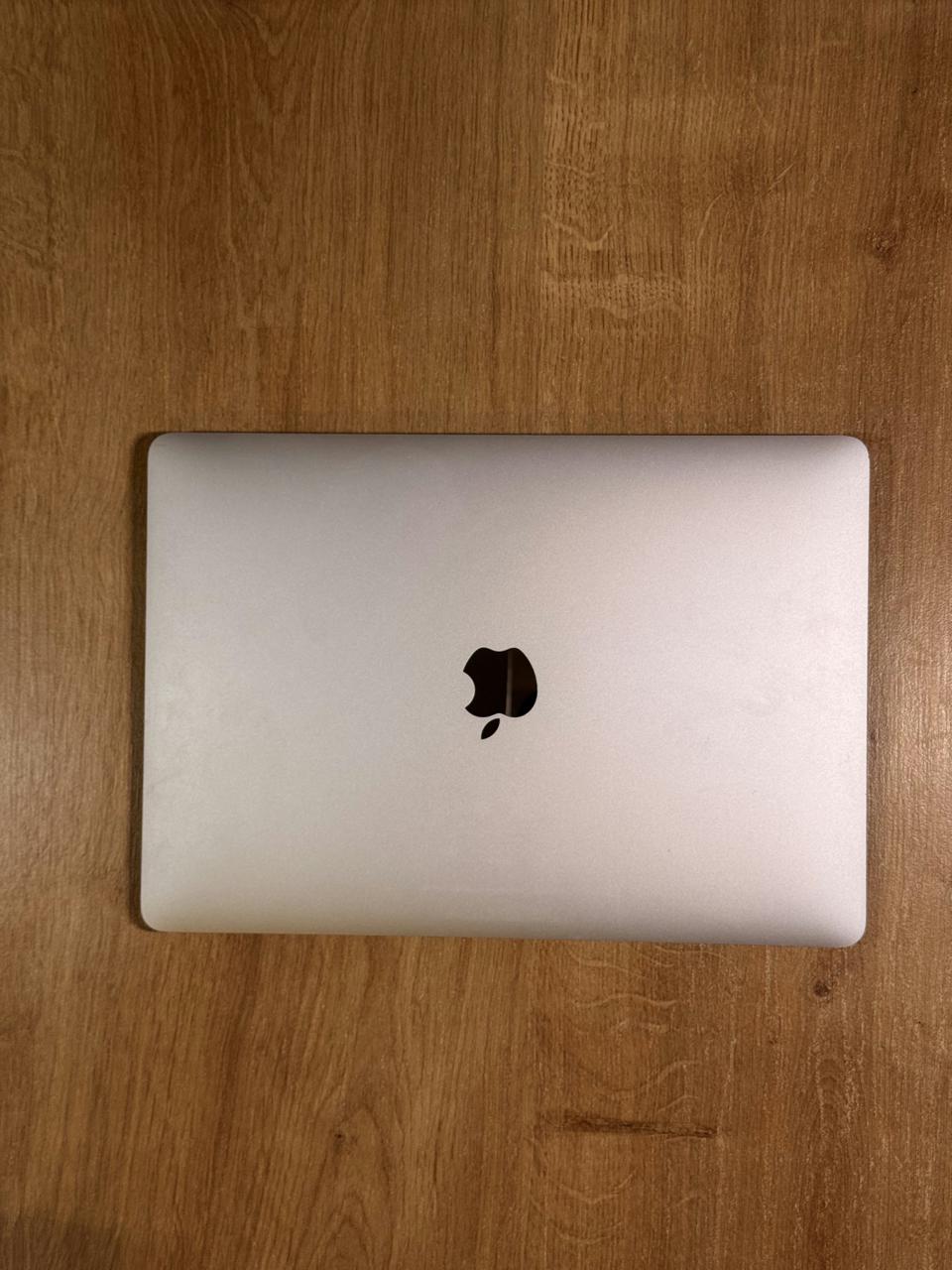 Ноутбук Apple MacBook Air M1 13" 8/512