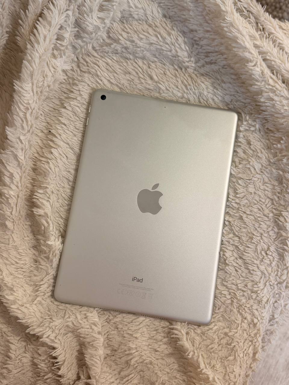 iPad 5 в идеальном состоянии