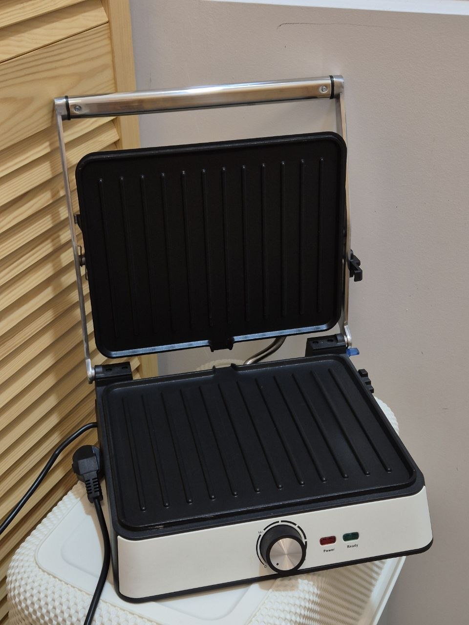 Контактный гриль Westinghouse Retro 2200W