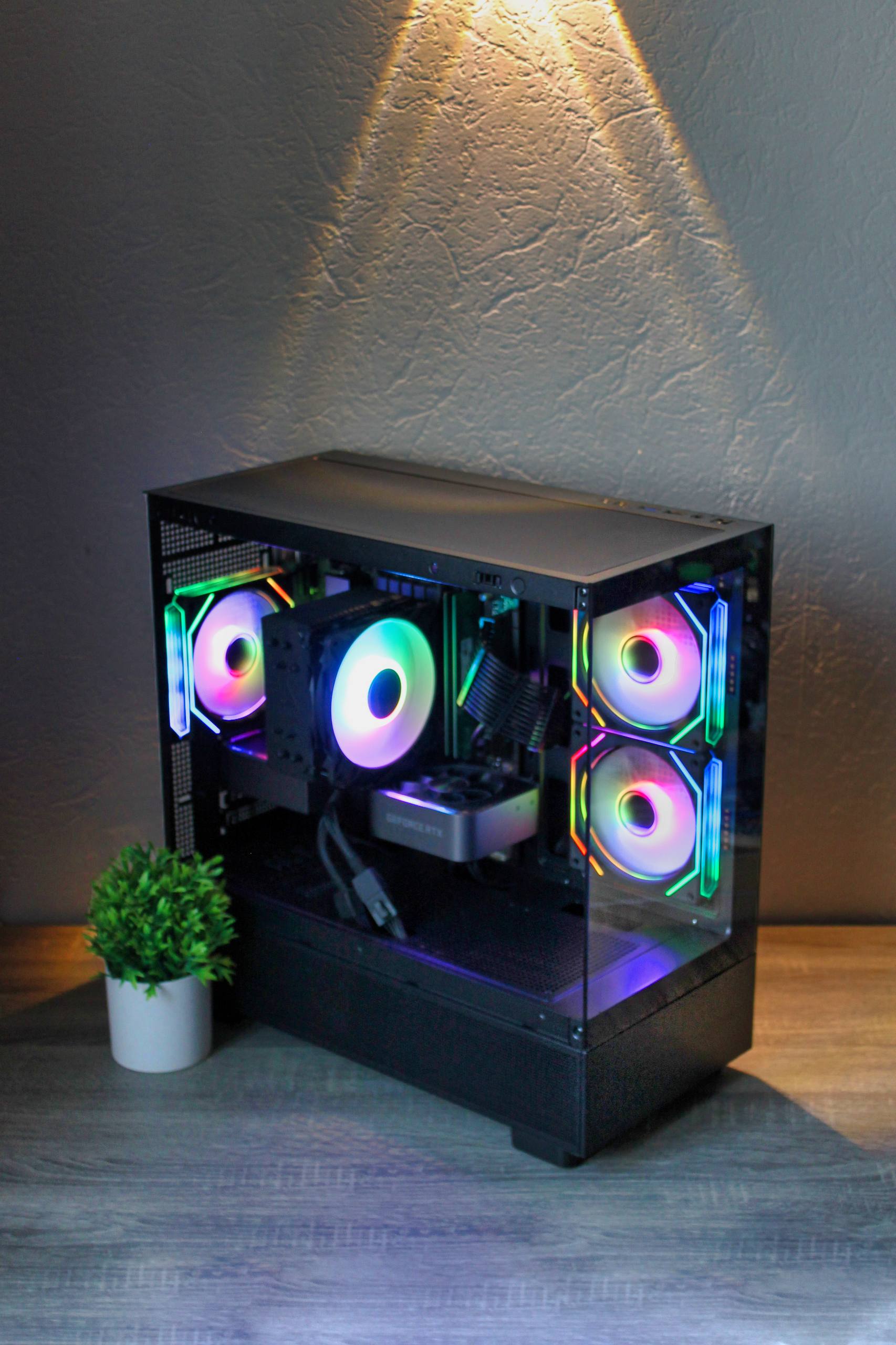 Игровой ПК: Intel Core i5 14400F, RTX 3070 Ti, 16GB DDR5, 512GB SSD