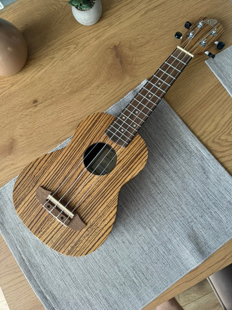 Укулеле Ortega RFU10Z Timber Series с чехлом