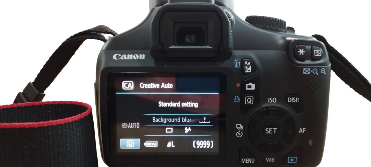 Canon Rebel T3i (EOS 600D) зеркальная камера с объективом EF-S 18-55mm