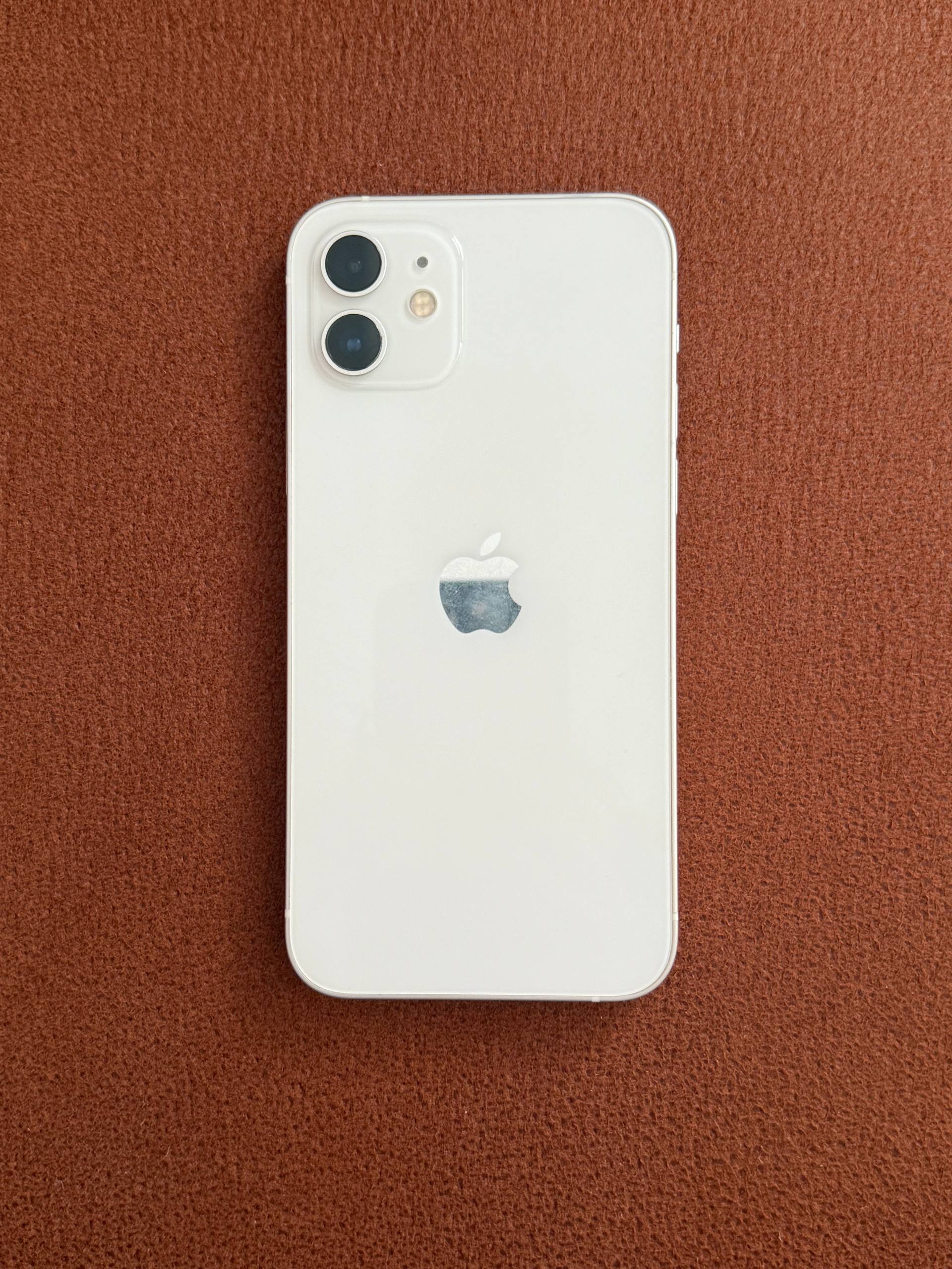iPhone 12 64GB