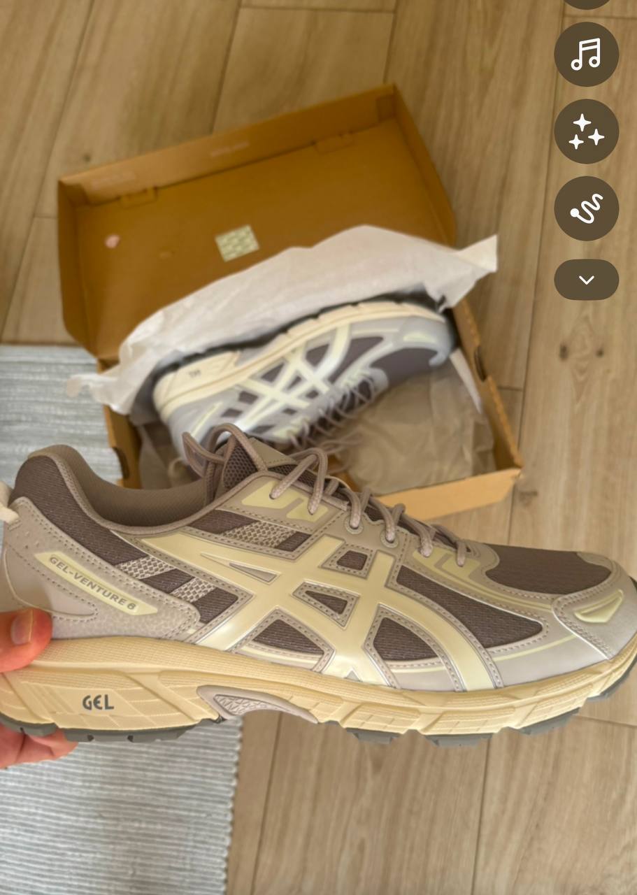 Кроссовки ASICS Gel Venture (маломерки)