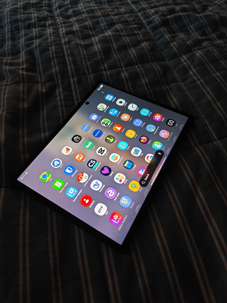 Samsung Galaxy Fold 8, как новый, с чехлом и чеком