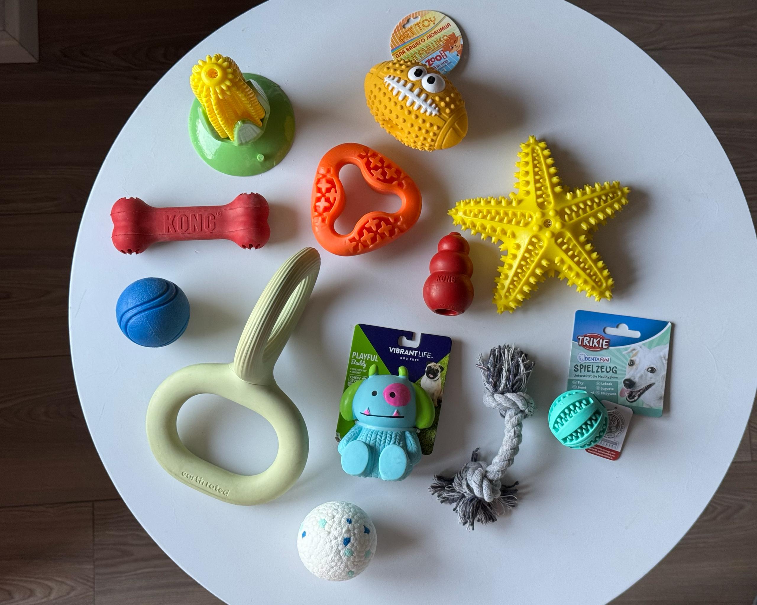 Игрушки для собак KONG AirDog, Chewy Vuiton, Earth Rated
