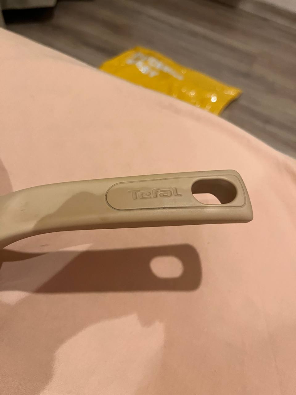 Сковорода Tefal 24 см с крышкой