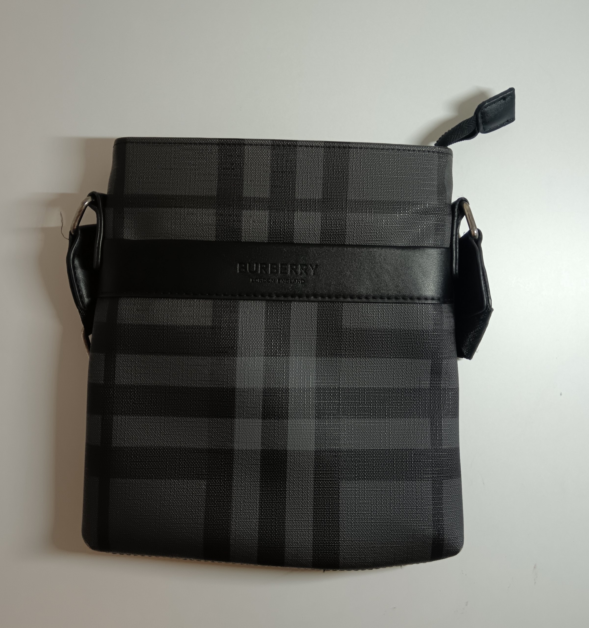 Сумка Burberry (реплика)