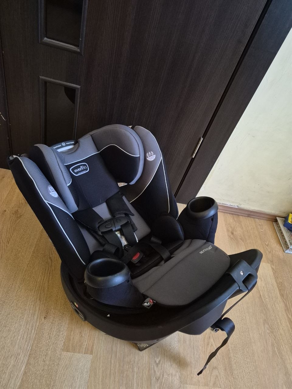 Детское автокресло Evenflo Revolve 360, Amherst Gray