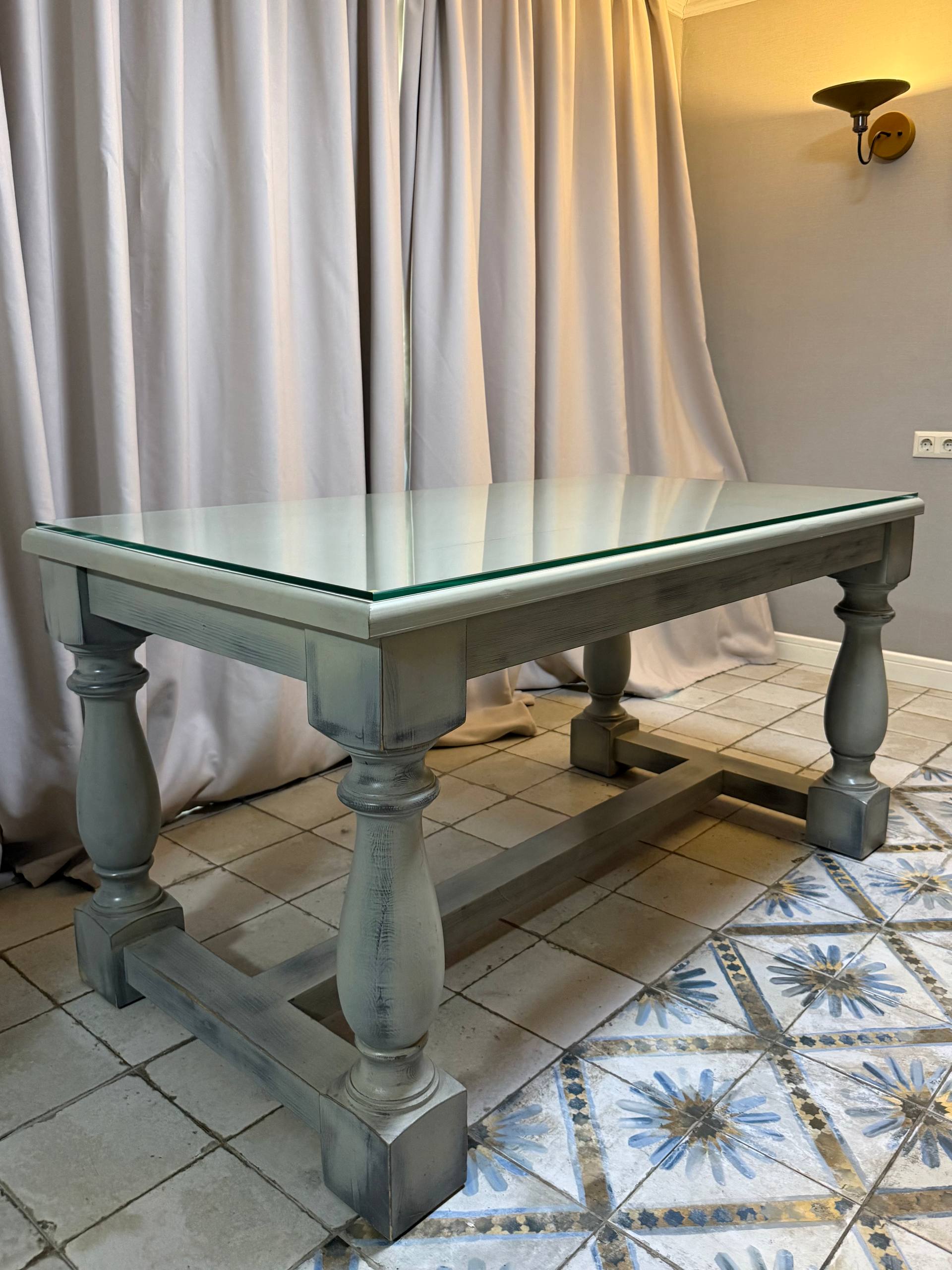 Стол из массива дуба со стеклянной столешницей, 150х80 см