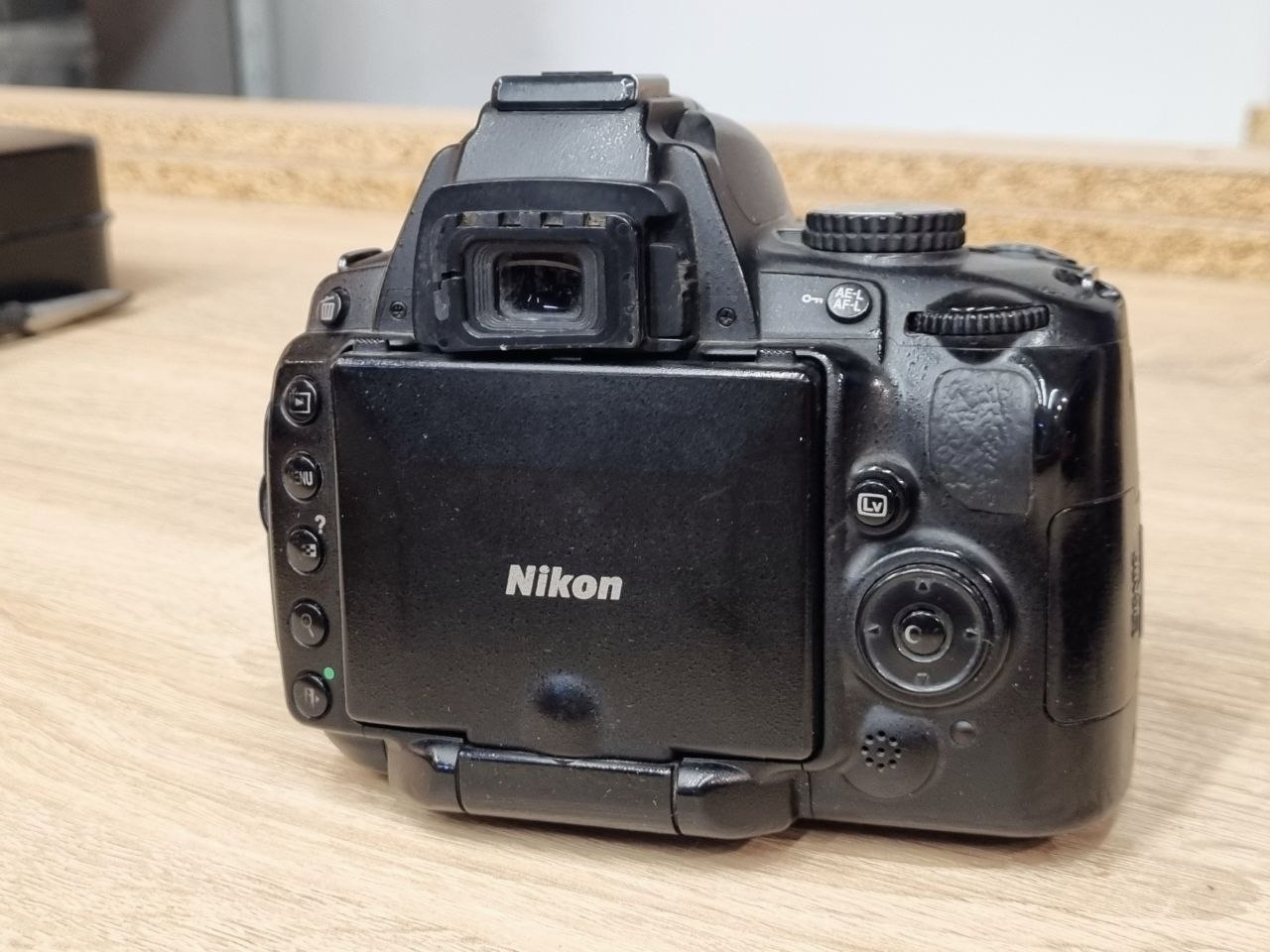 Фотоаппарат Nikon D5000 + объектив 18–55mm f/3.5–5.6