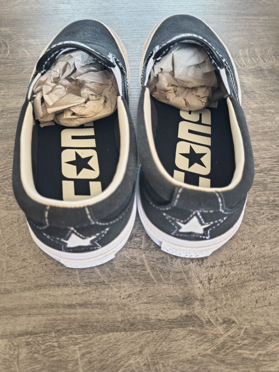 Кеды Converse новые, размер 6 UK / 7 US (25 см)