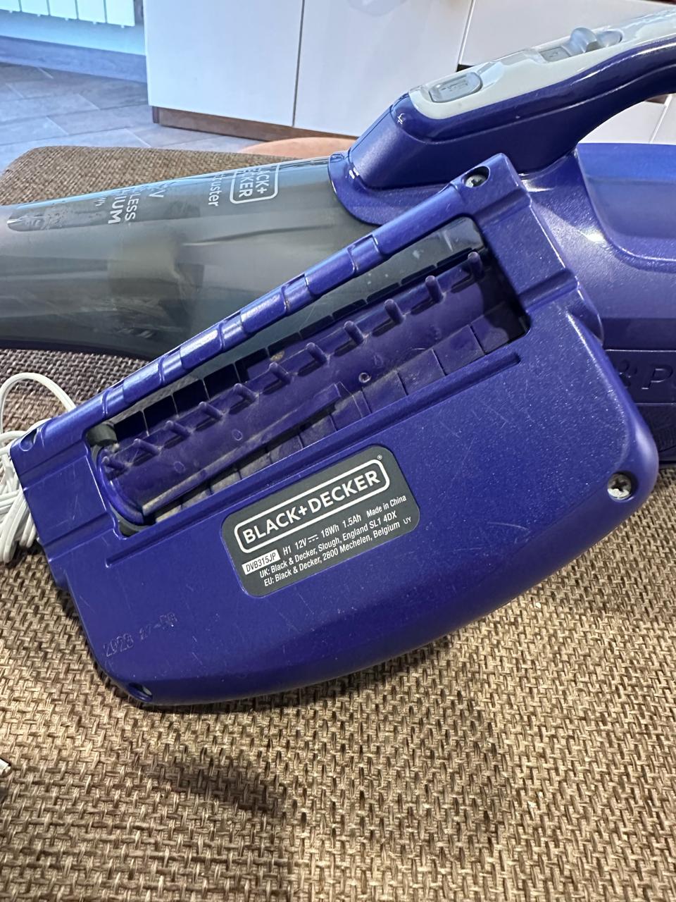 Беспроводной пылесос Black+Decker Dustbuster Pet Care