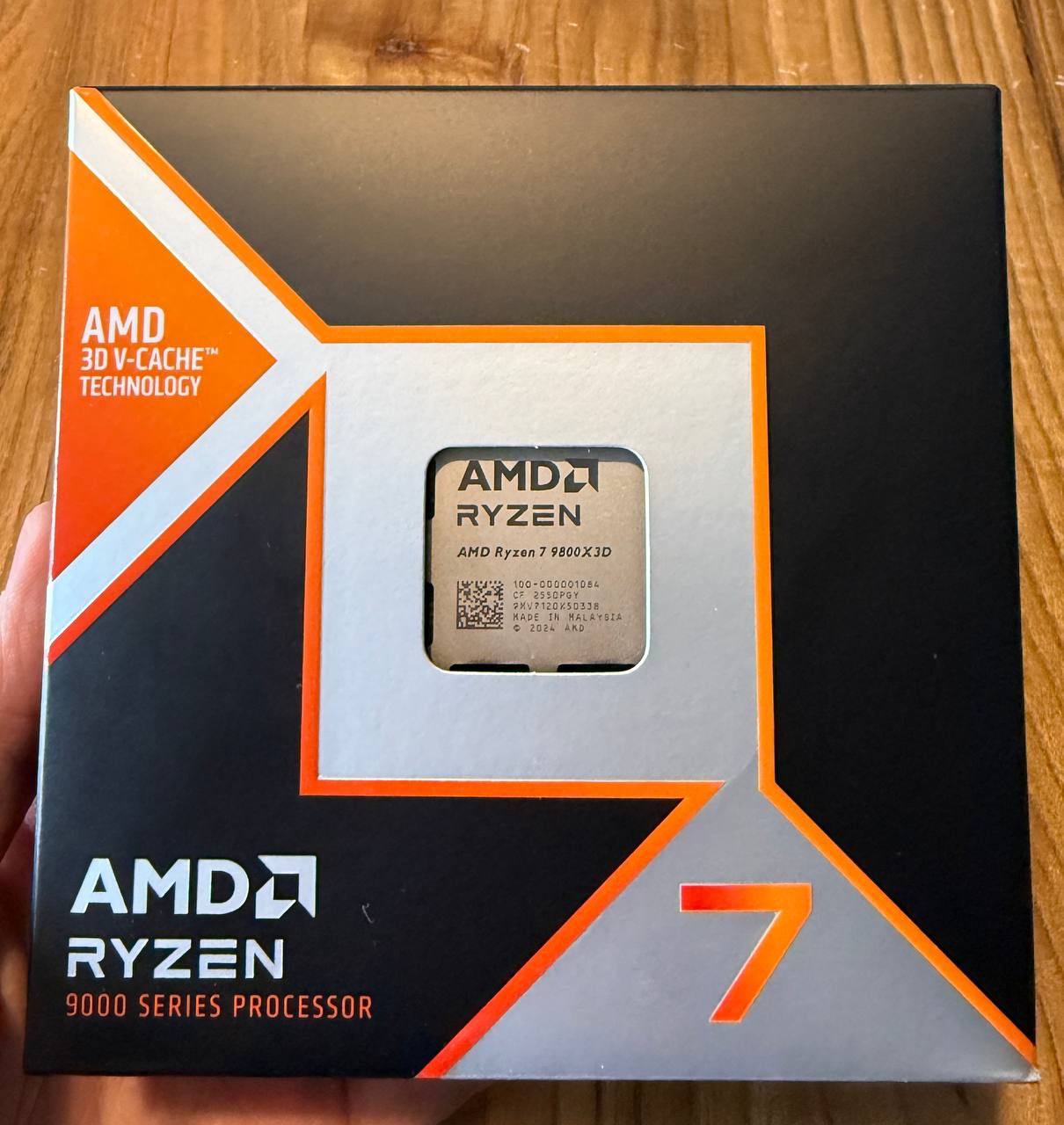 Процессор AMD Ryzen 7 9800X3D Box