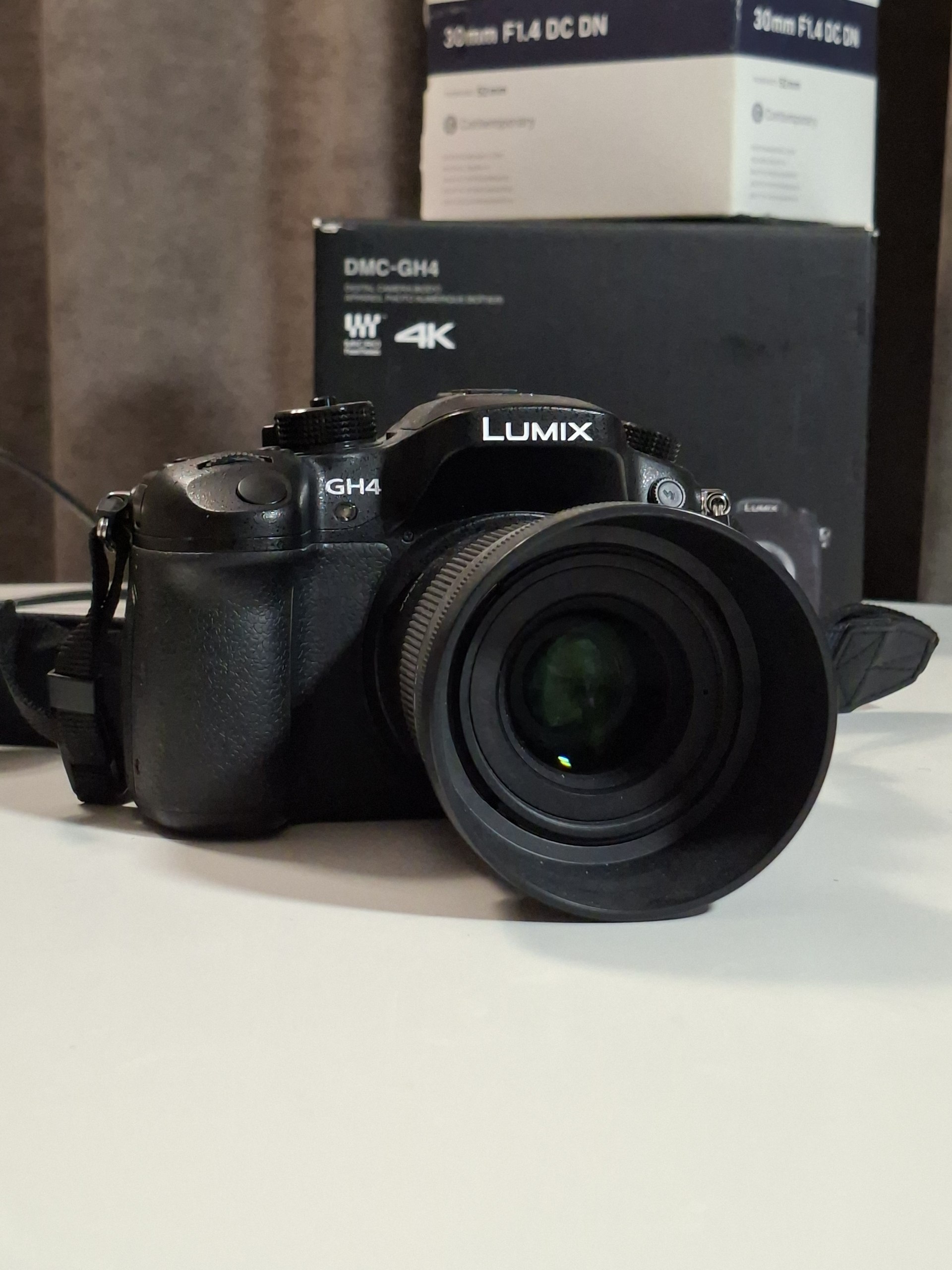 Panasonic Lumix GH4 + Sigma 30mm F1.4 комплект