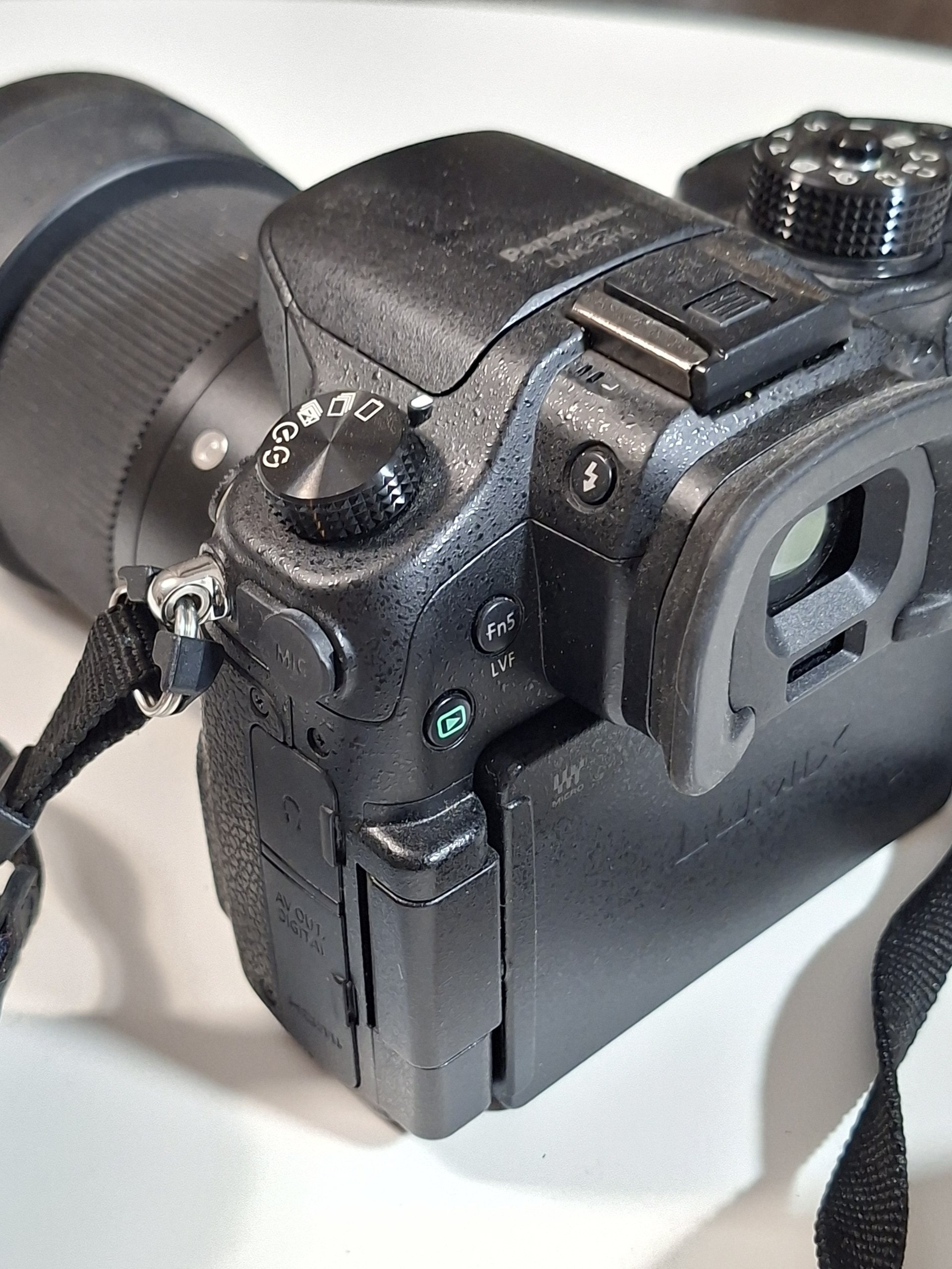 Panasonic Lumix GH4 + Sigma 30mm F1.4 комплект