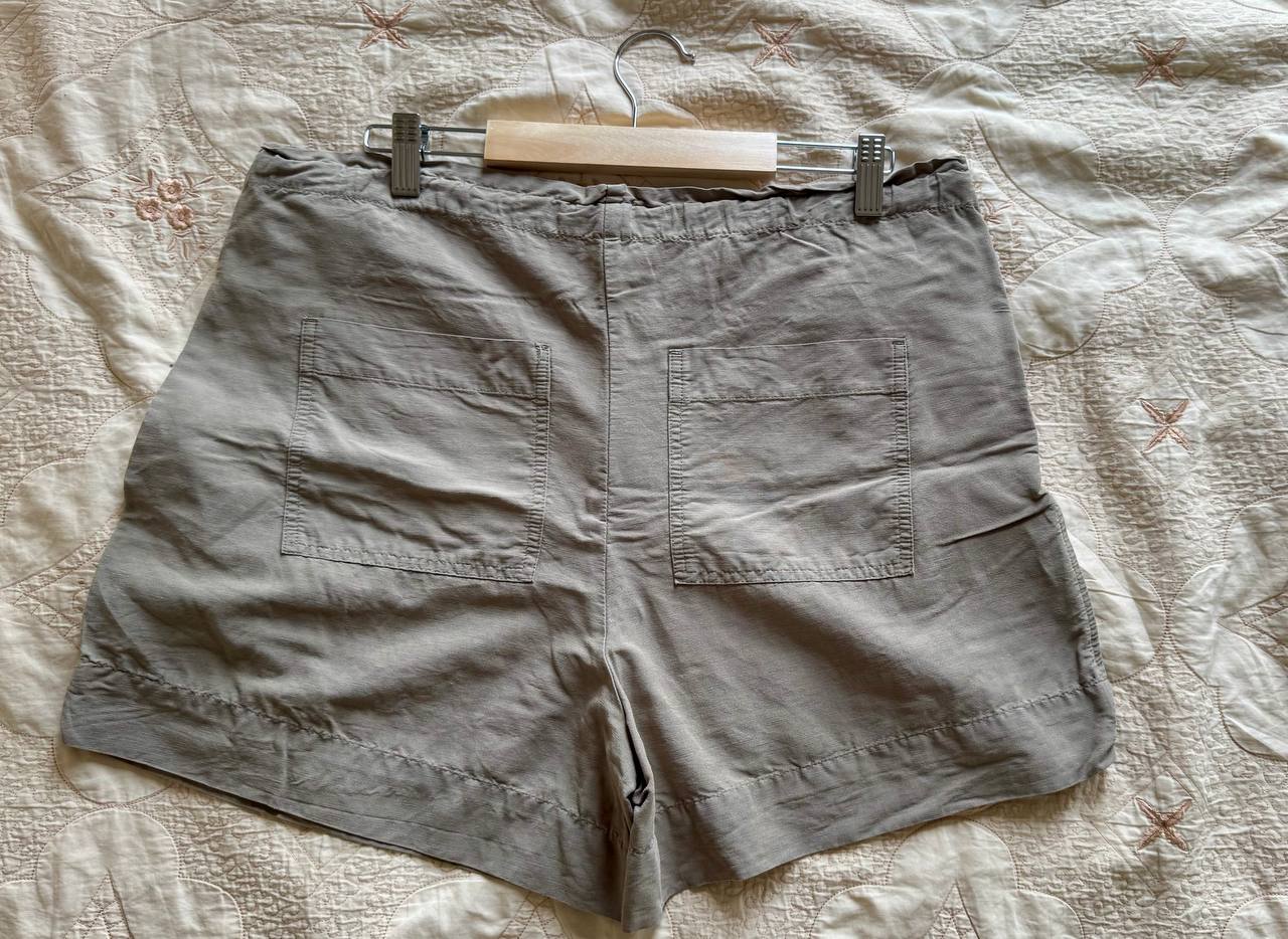 Шорты H&M размер S (подходят на M)