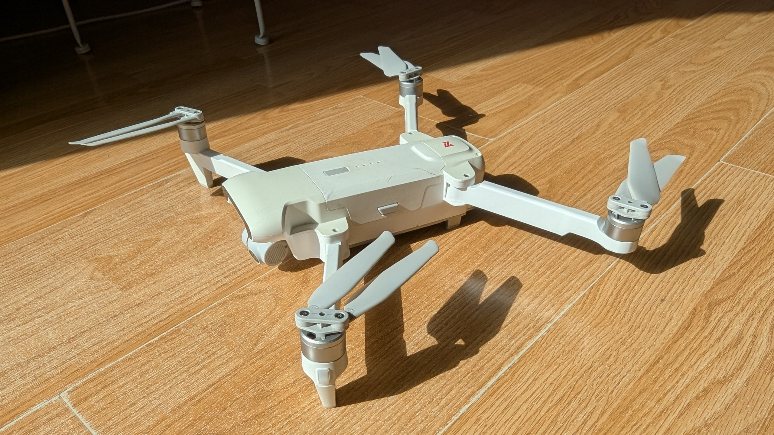 Дрон FIMI X8 SE 2020 с двумя аккумуляторами и кейсом