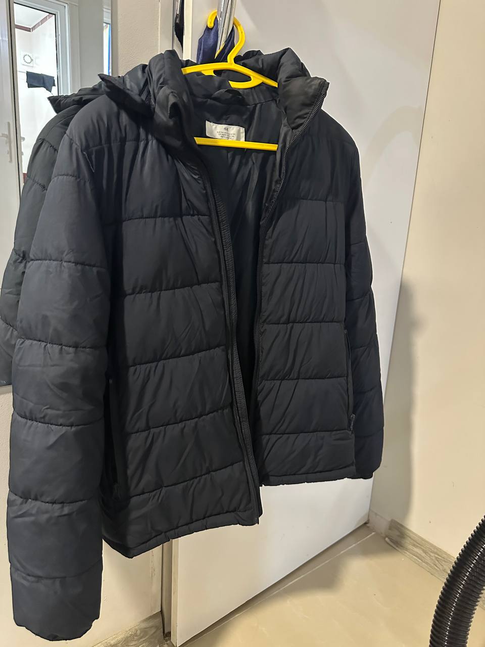 Куртка H&M унисекс на 13-14 лет