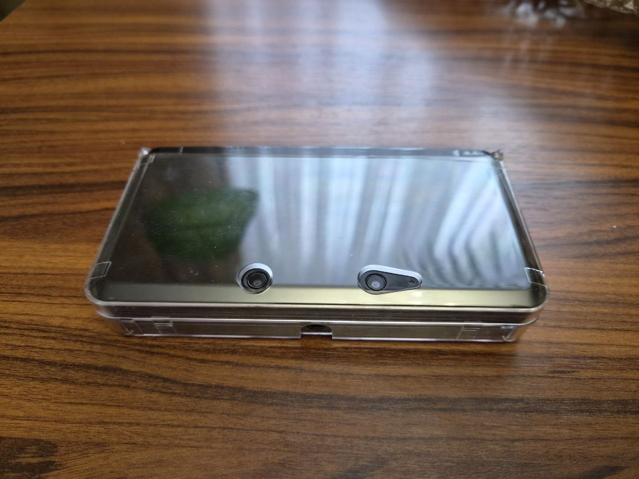 Nintendo 3DS прошитая с 4 играми и аксессуарами