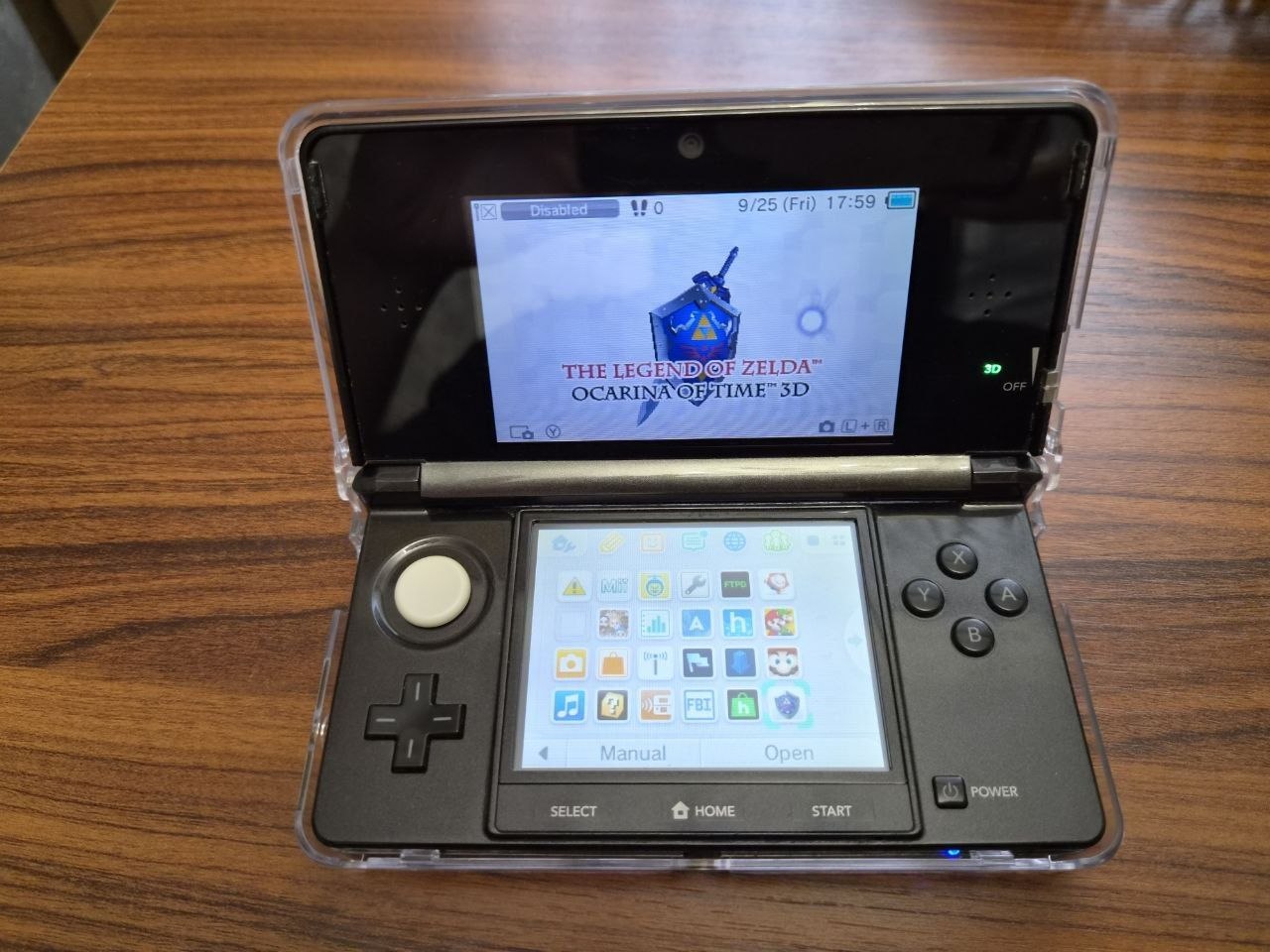 Nintendo 3DS прошитая с 4 играми и аксессуарами