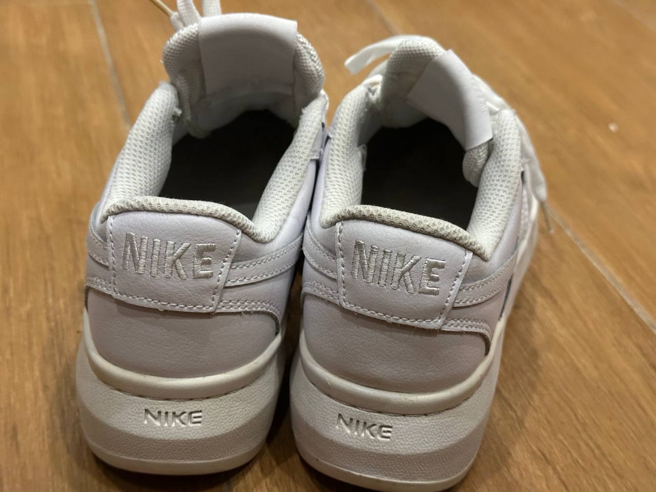 Nike Court Vision Alta кроссовки 37.5 EUR
