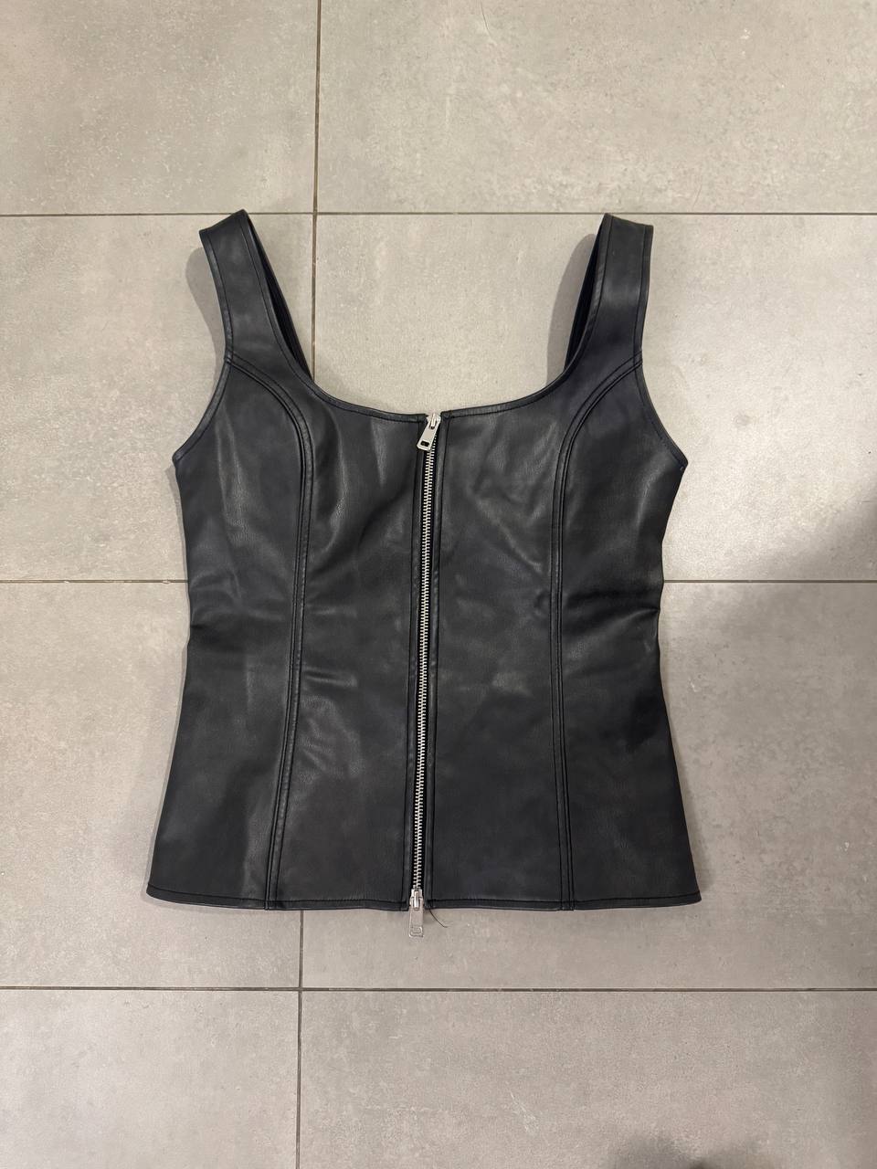 Кожаный топ-корсет Zara, размер M