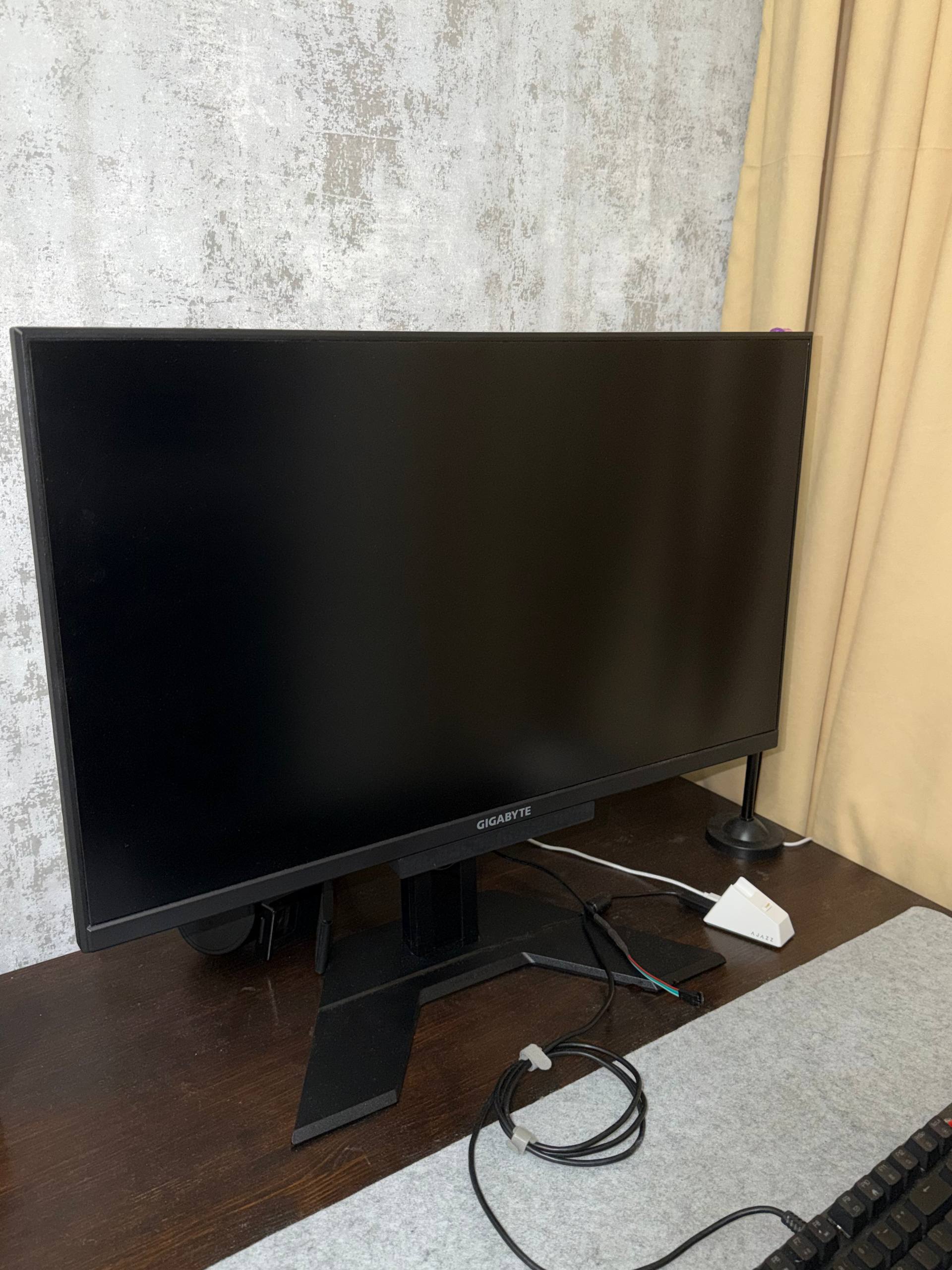 Монитор Gigabyte G27Q 27" 2K 144Hz с ambilight