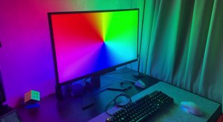 Монитор Gigabyte G27Q 27" 2K 144Hz с ambilight