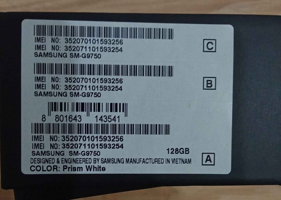 Samsung Galaxy S10+ оригинальный комплект