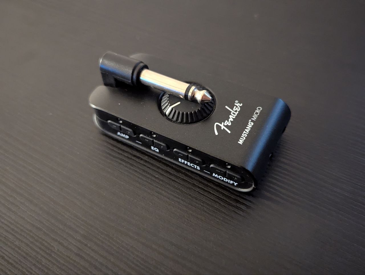 Fender Mustang Micro гитарный усилитель