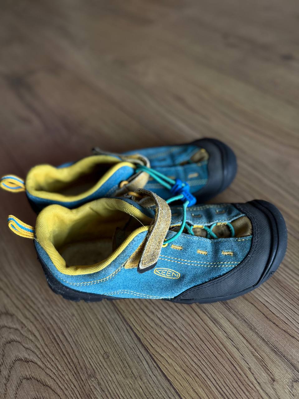 Keen кроссовки 37 размер
