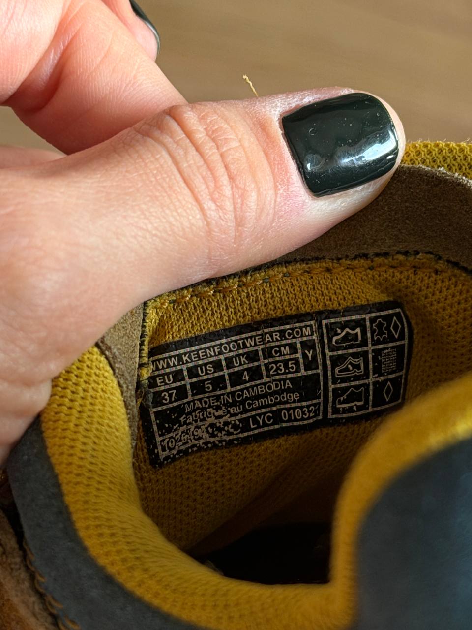 Keen кроссовки 37 размер